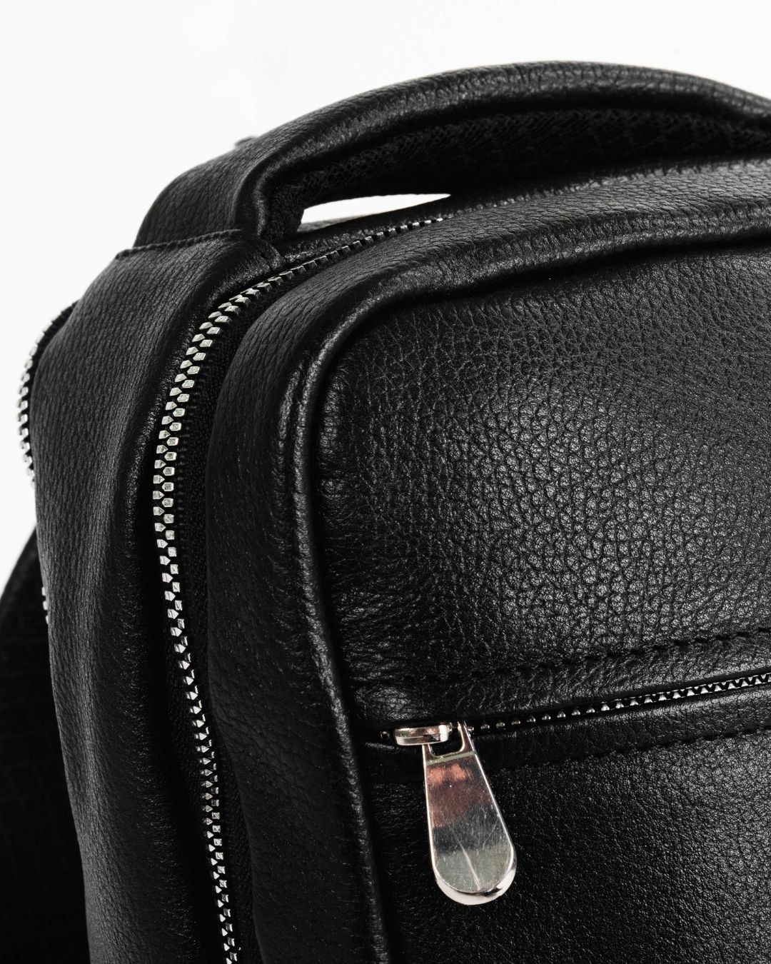 Crossbody 611083N