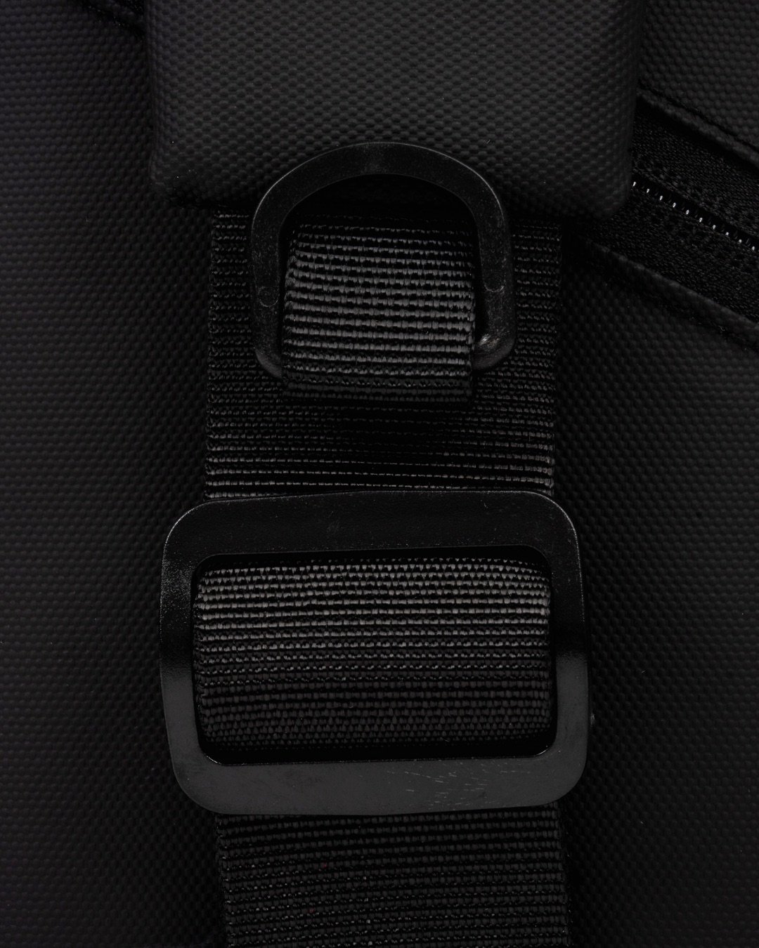 Cross body Cargo Line | 33701 Negro